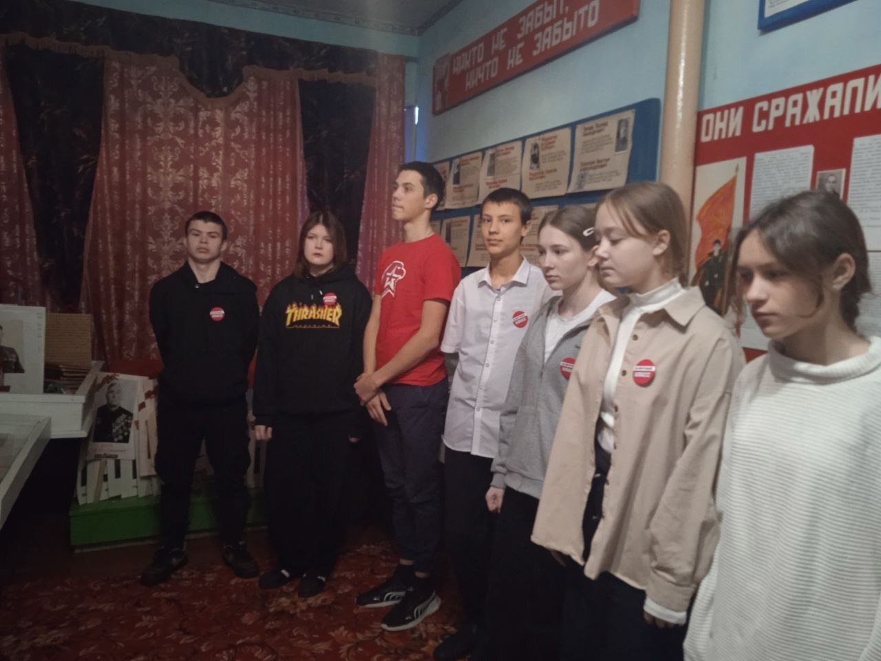 Экскурсия в комнате Боевой славы.