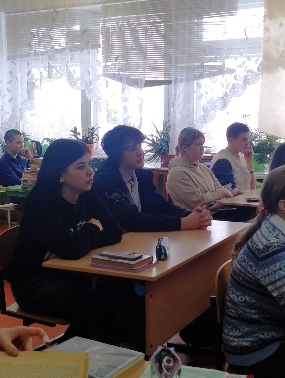 В память о Холокосте.